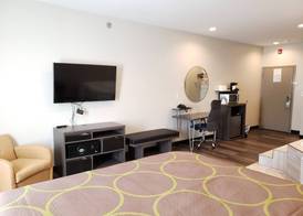 Super 8 by Wyndham St. Louis North 5