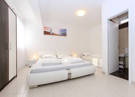Apartments Villa Visnjik 3