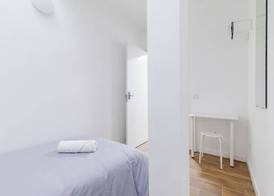 AYZ Luis Cabrera-Auto check-in property 3