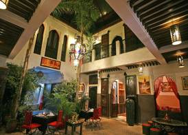 Riad La Porte Rouge By La Siredrah 3