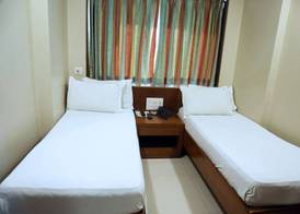 Hotel Bombay International 5