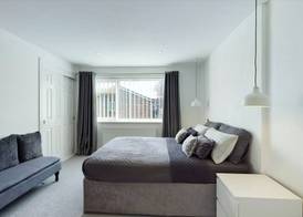 Inviting 2-bed House in Newcastle Upon Tyne 5