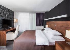 Avala Resort & Villas 5