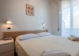 HOTEL JOHN 4