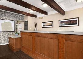 Travelodge by Wyndham San Francisco Bay 2