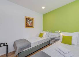 Pomak Luxury Rooms 2