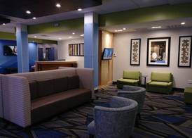 Holiday Inn Express & Suites DALLAS NORTHEAST - ARBORETUM by IHG 3