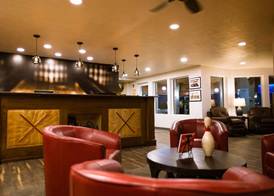 Ten Pin Inn & Suites 4