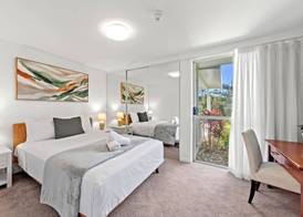 Burleigh Beach Tower 4