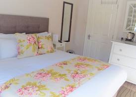 Tom Dick and Harriet's Accommodation 4