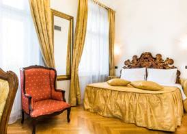 Charles Bridge Palace 5