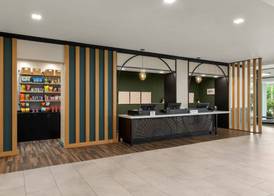 Sheraton Oceanfront Hotel 3