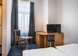East City Budapest 3