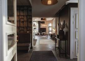 Home Hotel Post 3