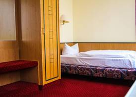 Waldsee Hotel am Wirchensee 5