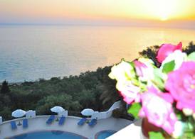 Studio apartments with pool maria in Agios Gordios Beach 4