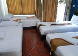 PorterHouse Beach Hotel 5