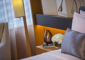 Renaissance Hong Kong Harbour View Hotel 5
