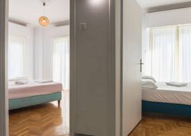 Super Paradise Apartments 3