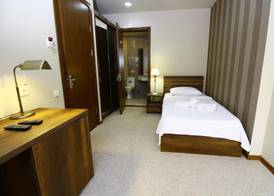 Sani Hotel 5