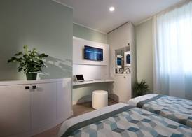 Ark Hotel 5