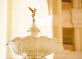 Tokyo Disneyland Hotel 4