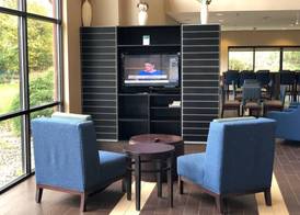 Comfort Suites Elkhart South 5