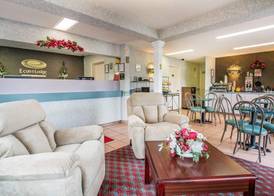 Econo Lodge Dothan West 4
