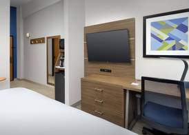 Holiday Inn Express SAN ANTONIO N-RIVERWALK AREA by IHG 4