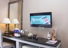 GH Universal Hotel Bandung 3