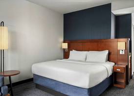 Courtyard by Marriott Evansville East 5