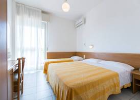 Coast Hotel & Spa - Adults Only 5