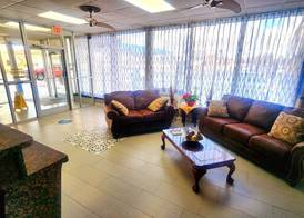 Days Inn by Wyndham Washington 3