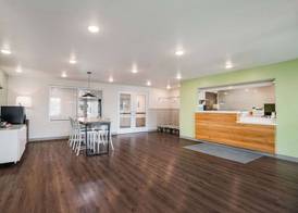 WoodSpring Suites Sulphur - Lake Charles 2