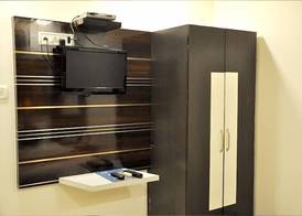 Apple Suites 4