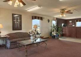 Super 8 by Wyndham Whiteville 3