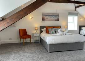 Tintagel Arms Bed and Breakfast 5