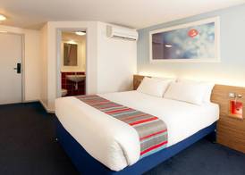 Travelodge Cardiff Atlantic Wharf Hotel 4