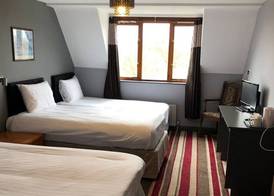 The Airman Hotel 4