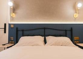 Fourteen Guesthouse 4
