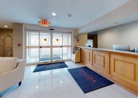 Ramada by Wyndham Strasburg - Shenandoah Valley 3