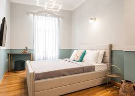 Step One | Luxury Suites right in the heart of Acropolis next to metro station 2