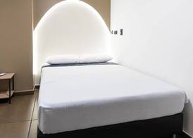 HOTEL LAX 4