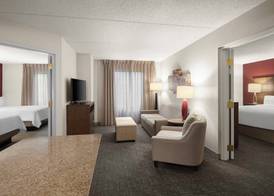 Staybridge Suites INDIANAPOLIS-AIRPORT by IHG 3