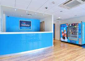 Travelodge Swindon Central 3
