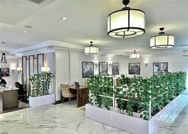 Victoria Crown Plaza Hotel 5