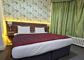 Chelsea House 5