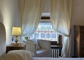 Piazza Erbe Lodge 5