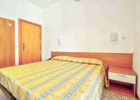 Hotel Happy 5