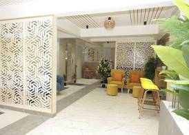 HOTEL.327 5